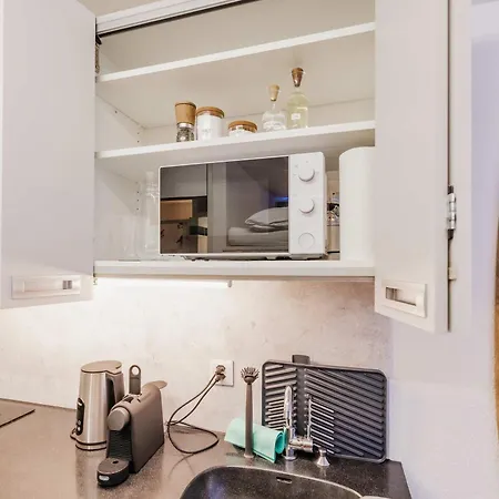 Apartman Surfers Deck Near Interlaken, At With Pool Därligen