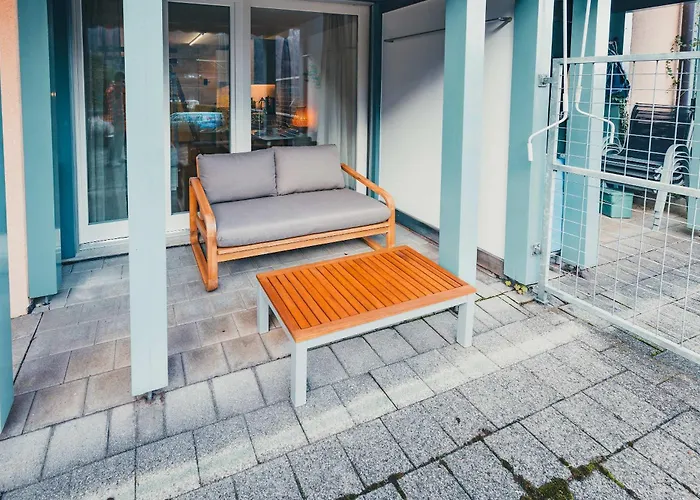 Surfers Deck Near Interlaken, At With Pool * Därligen