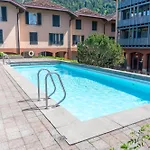 Surfers Deck Near Interlaken, At With Pool * Därligen